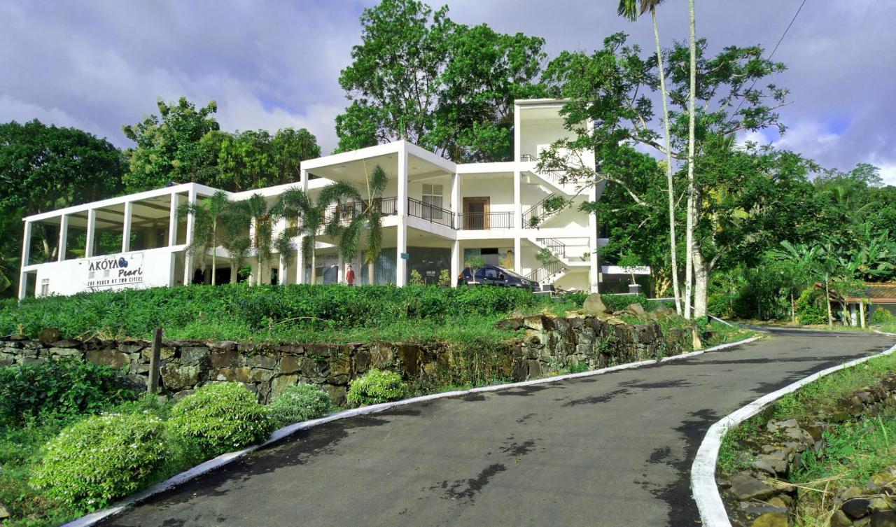 Akoya Pearl Hotell Ratnapura Exteriör bild