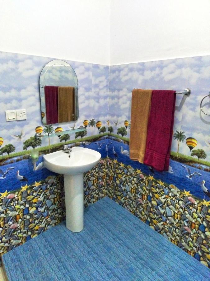 Akoya Pearl Hotell Ratnapura Exteriör bild